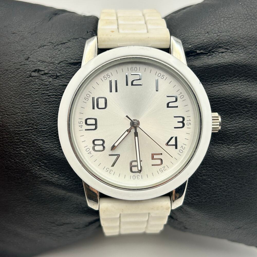 Xhilaration Silver Tone White  Band Women’s Quartz Watch New Battery